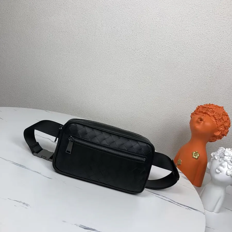 Bv New Intrecciato 15 Leather Mini Waist Bag