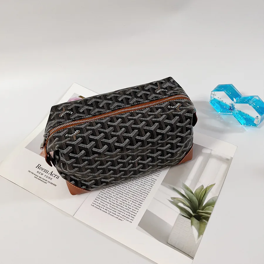 Boeing Travel Cosmetic Bag (25 cm) Elegant and Practical