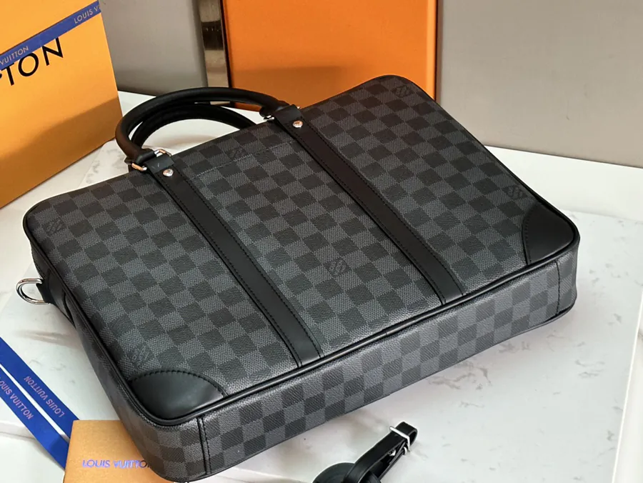 N40445 Black Graphite Voyage Small
