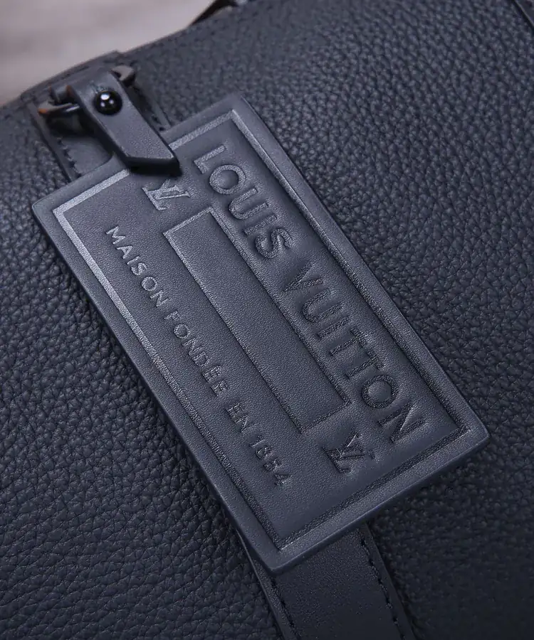 City Keepall Handbag in Full Leather