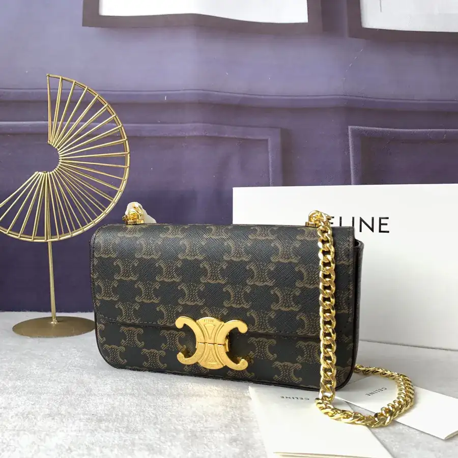 TrioMPHE Leather Chain Shoulder Bag Vintage Style