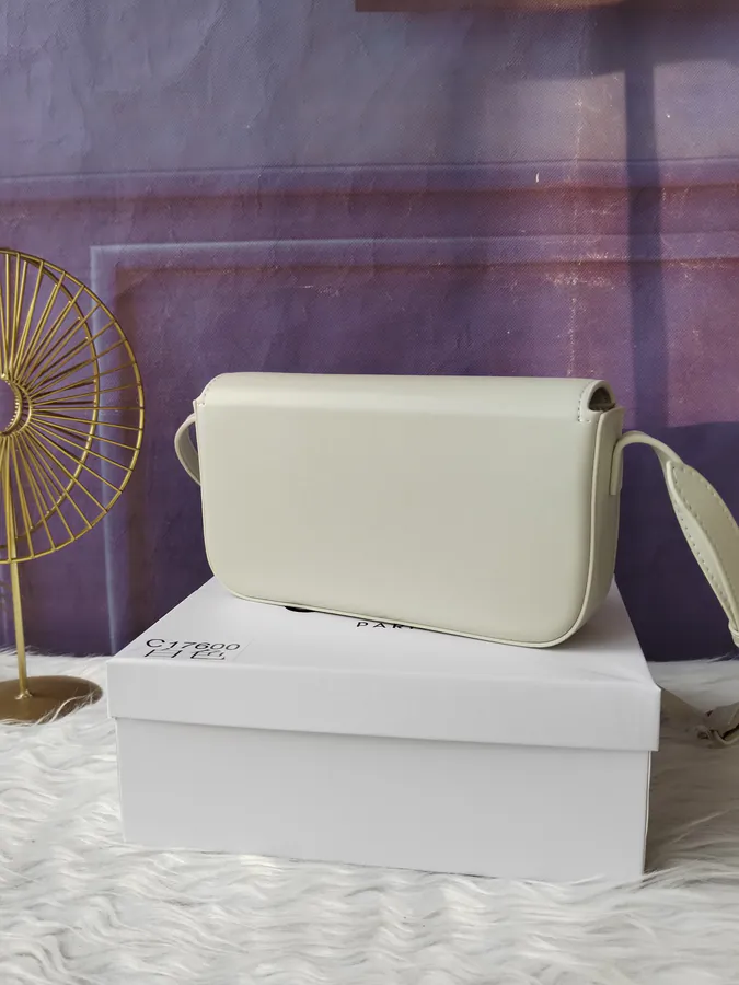 White Triumph Bag in Leather