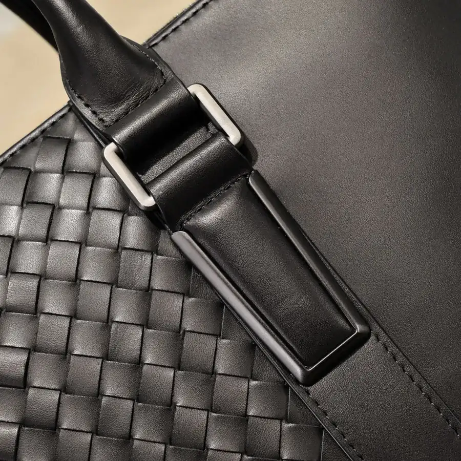BV Latest Men's Briefcase Premium Leather, Elegant Design