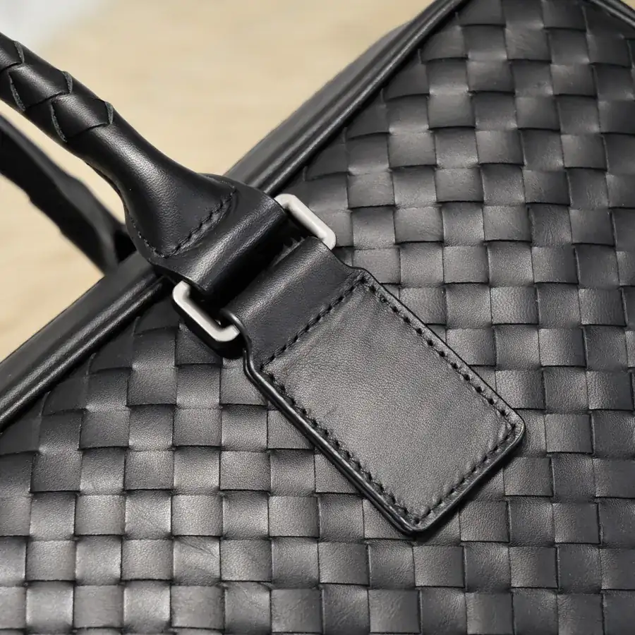 BV Latest Men's Briefcase Premium Quality, Elegant Design