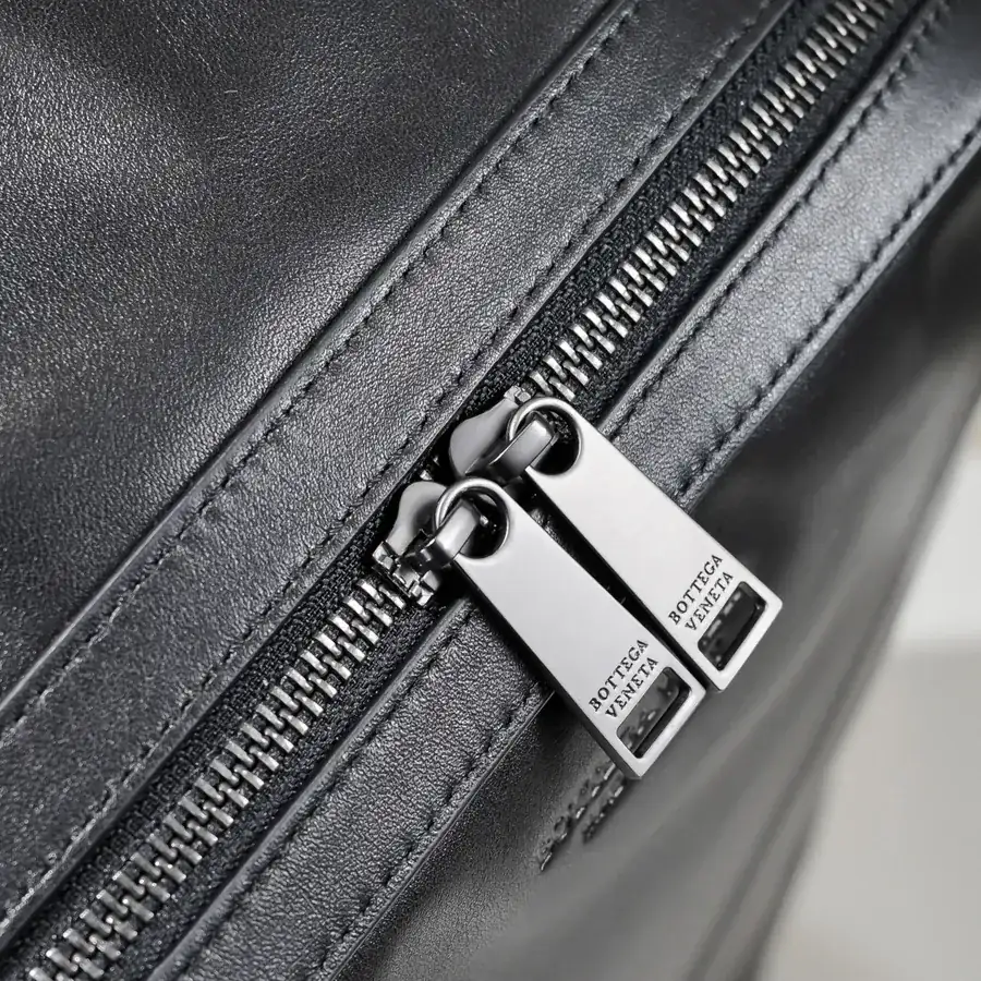 BV Latest Men's Backpack Premium Leather, Elegant Design
