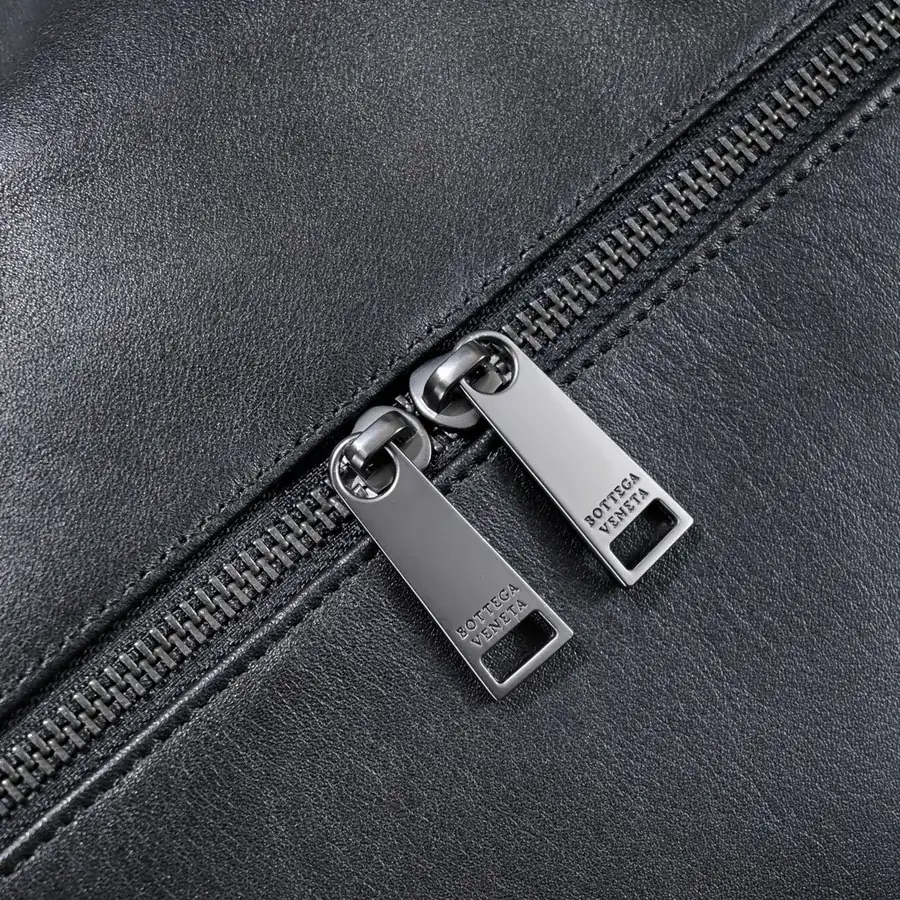 BV Latest Men's Backpack Premium Quality, Elegant Design