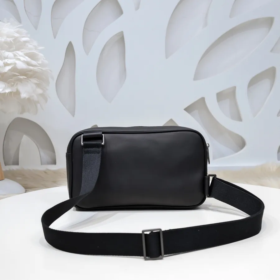 BV Latest Men's Chest Bag Premium Quality, Official Website Synchronized