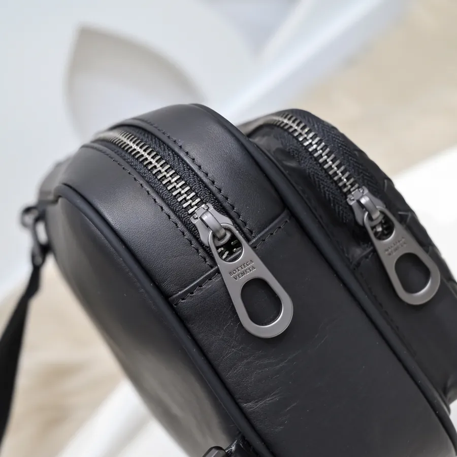 BV Latest Men's Chest Bag Premium Quality, Official Website Synchronized