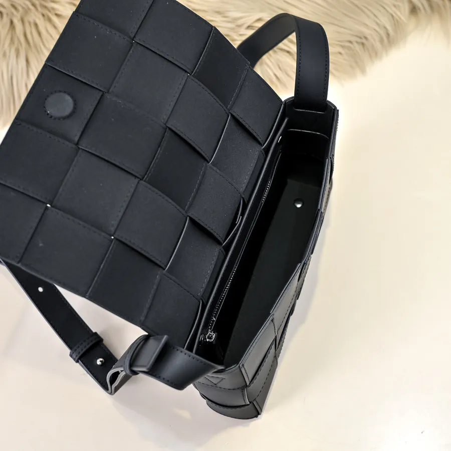 BV Latest Crossbody Bag Premium Leather, Elegant Design