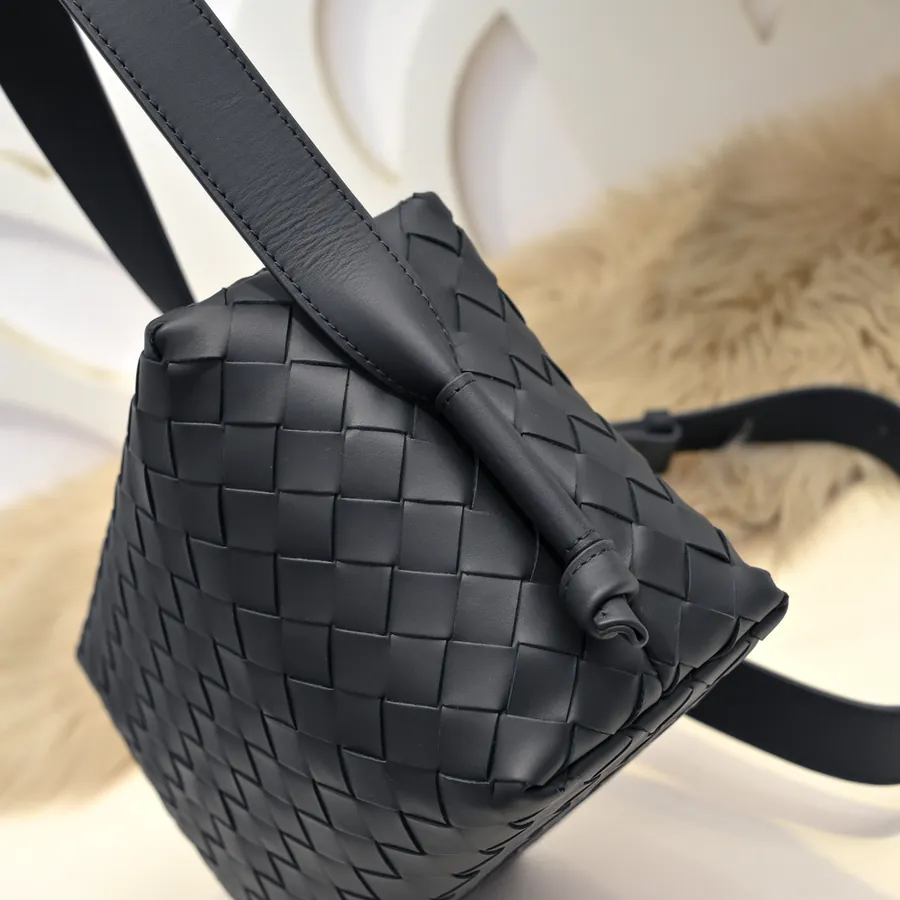 BV Latest Men's Crossbody Bag Premium Quality