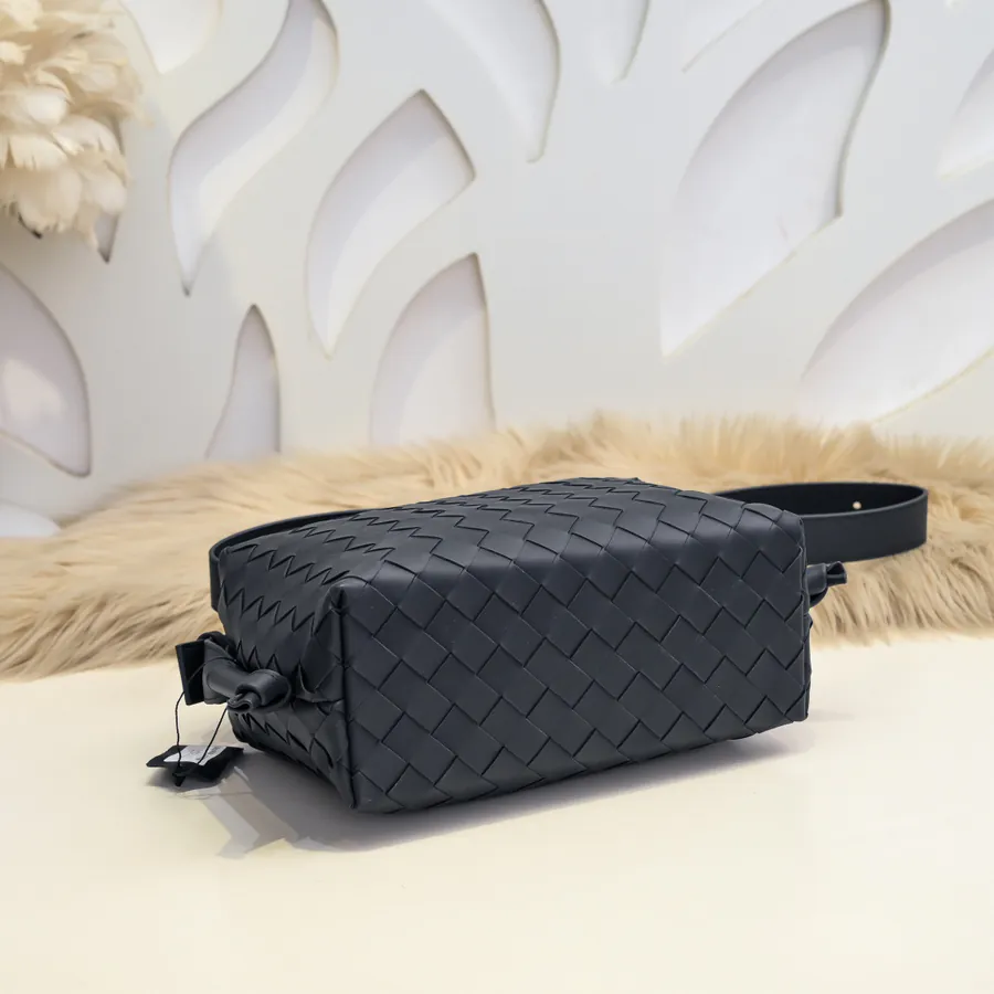 BV Latest Men's Crossbody Bag Premium Quality