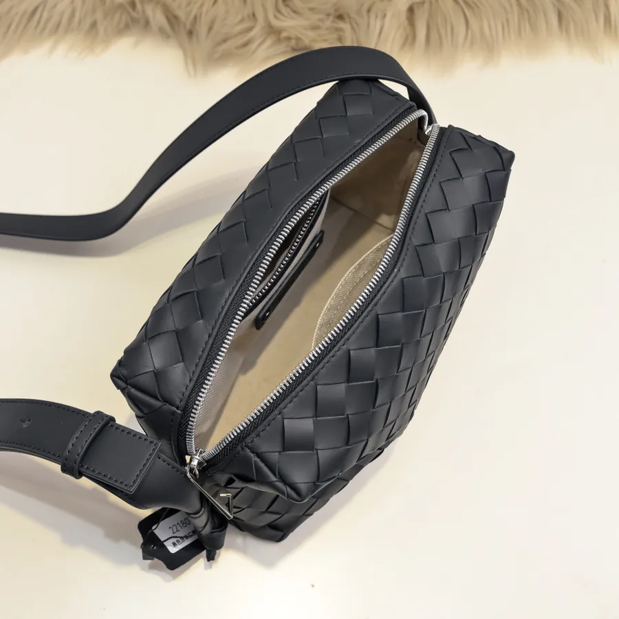 BV Latest Men's Crossbody Bag Premium Quality