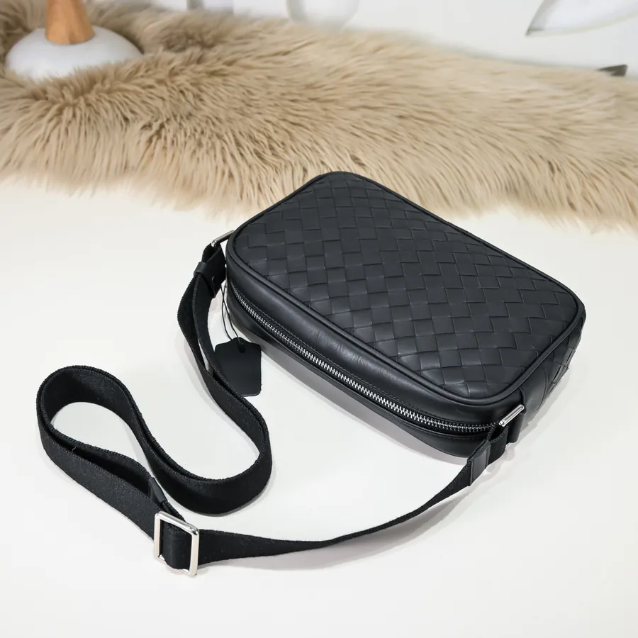 BV Latest Men's Shoulder Bag with Crossbody Style