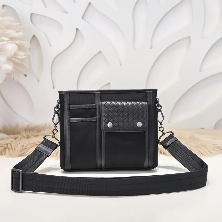 New Men's Crossbody Bag Premium Quality