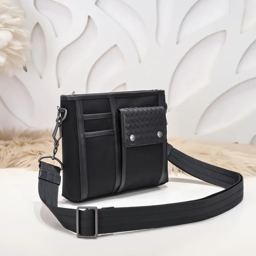 New Men's Crossbody Bag Premium Quality