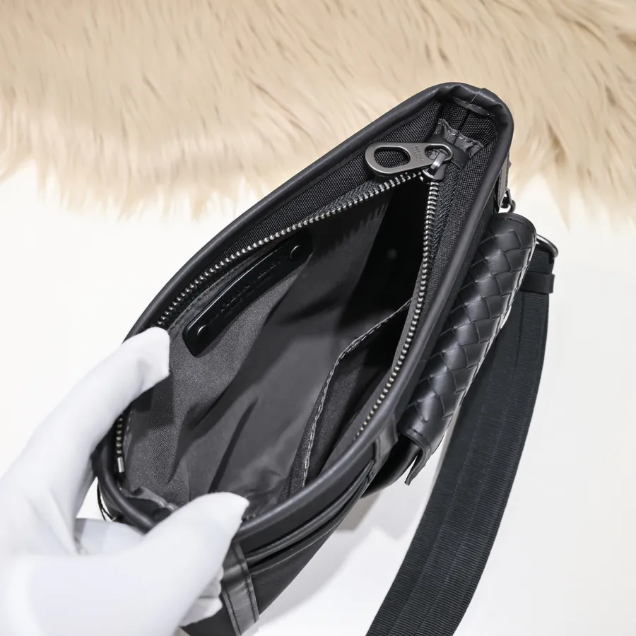 New Men's Crossbody Bag Premium Quality