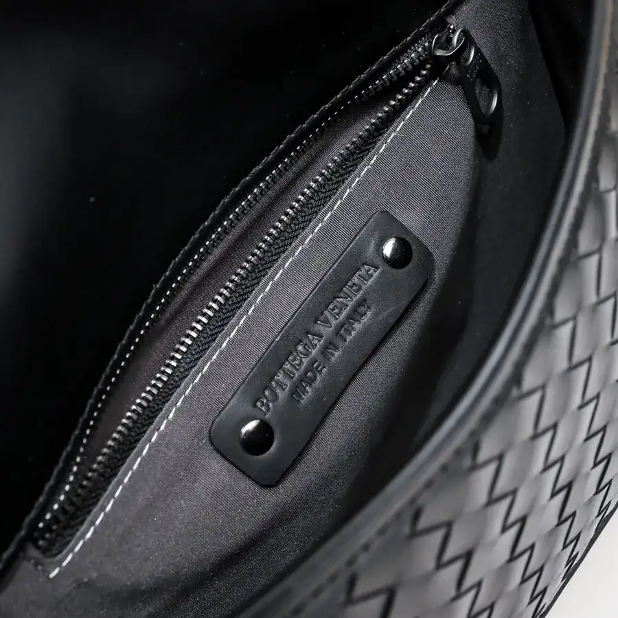 BV Latest Men's Crossbody Bag Premium Quality