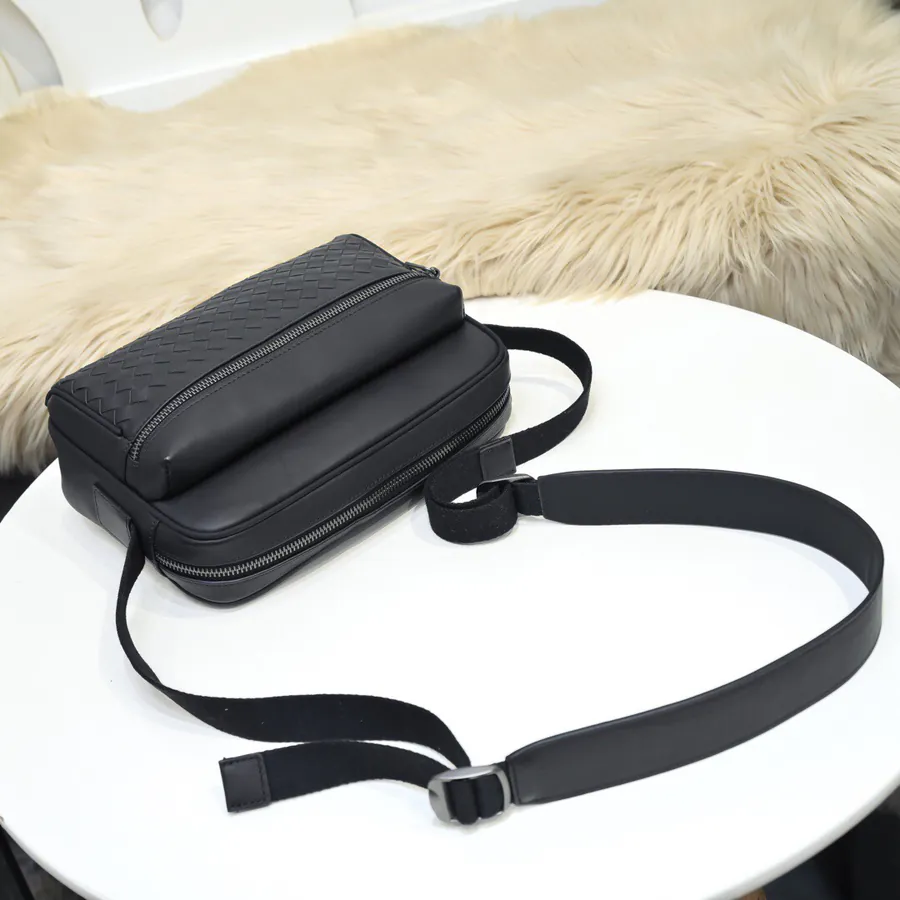 BV Latest Men's Crossbody Bag Premium Quality