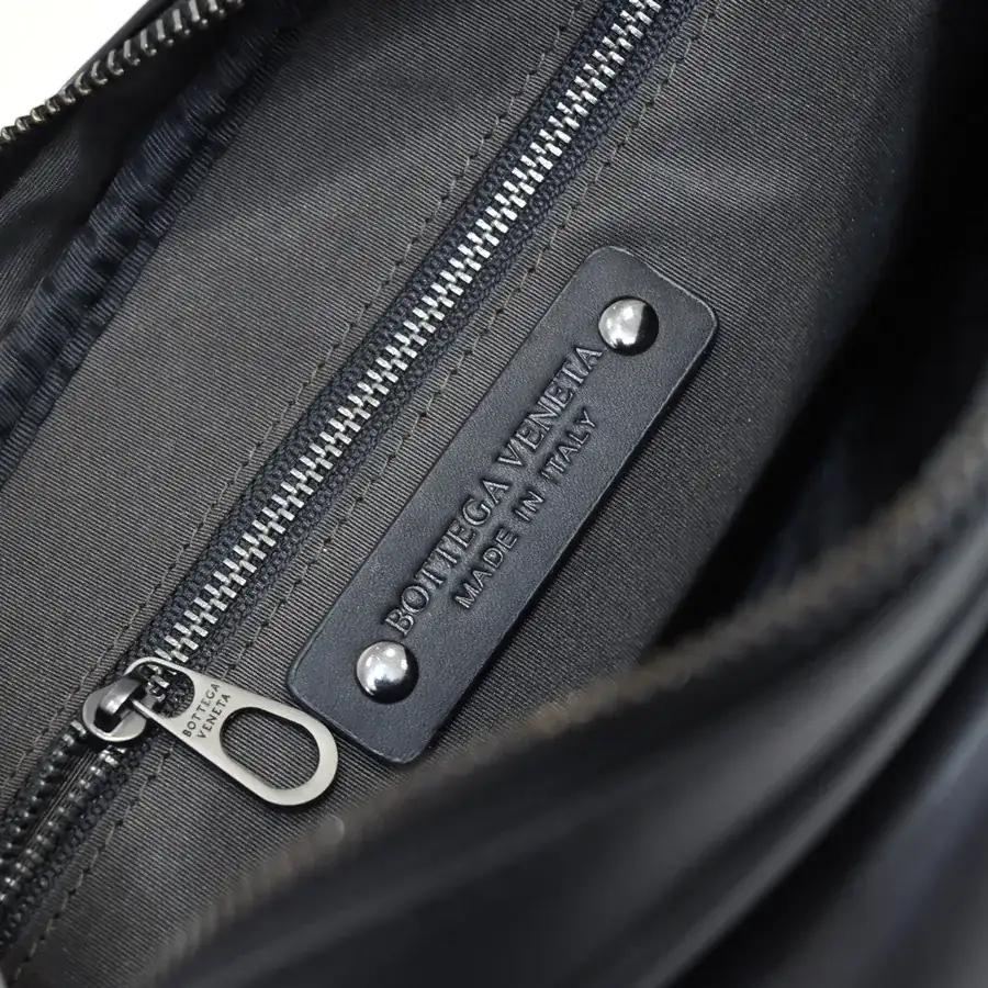 BV Latest Men's Crossbody Bag Premium Quality