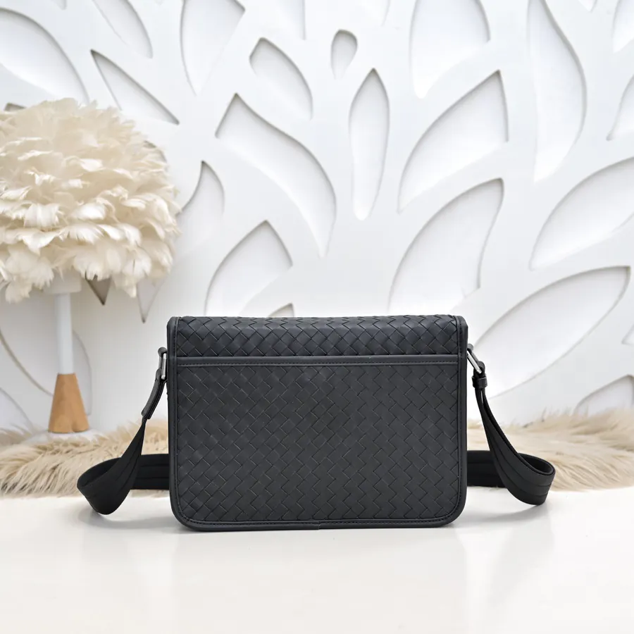 BV Latest Men's Crossbody Bag Premium Leather, Elegant Design