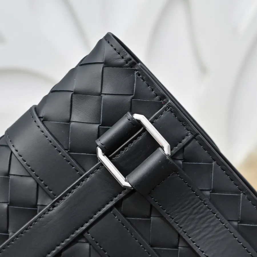 BV Latest Men's Crossbody Bag Premium Quality