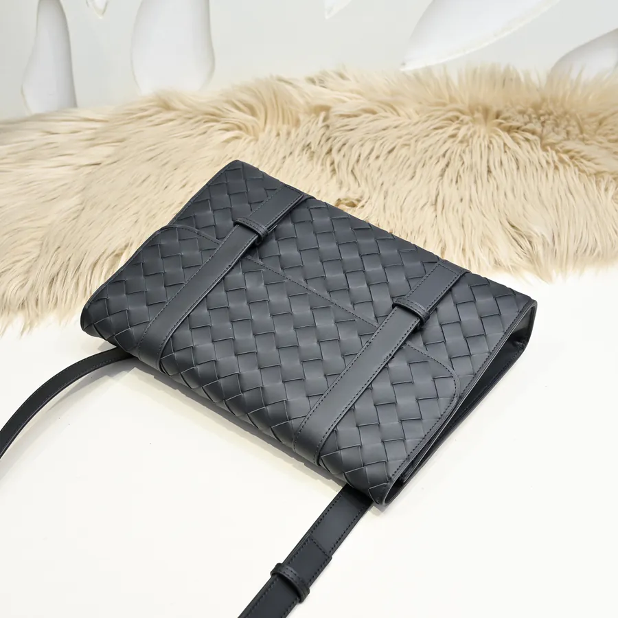 BV Latest Men's Crossbody Bag Premium Quality