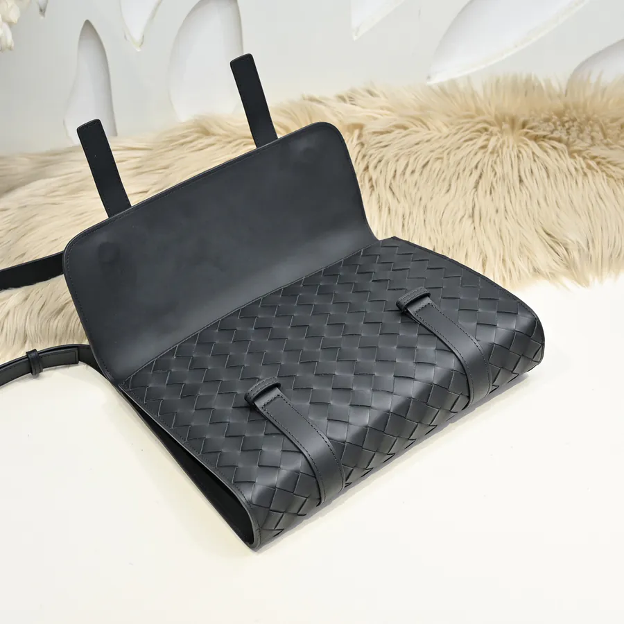BV Latest Men's Crossbody Bag Premium Quality