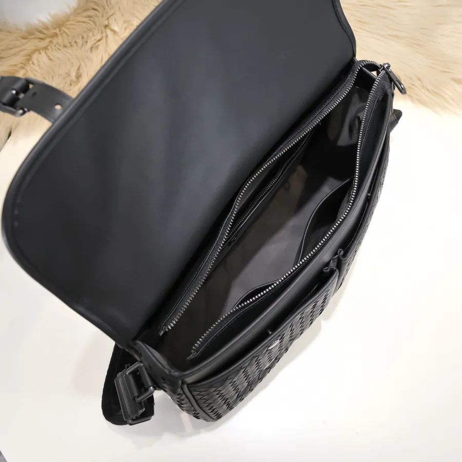 BV Latest Men's Crossbody Bag Premium Quality