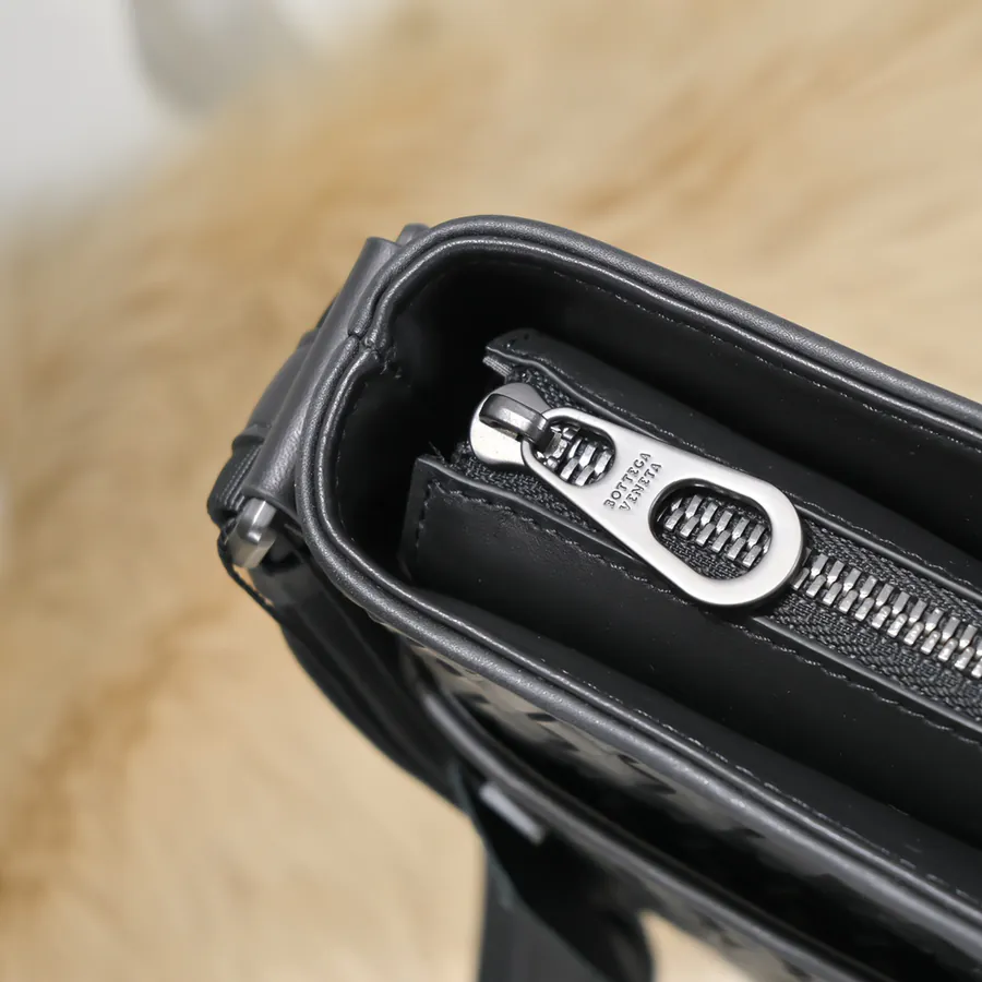 BV Latest Men's Crossbody Bag Premium Quality