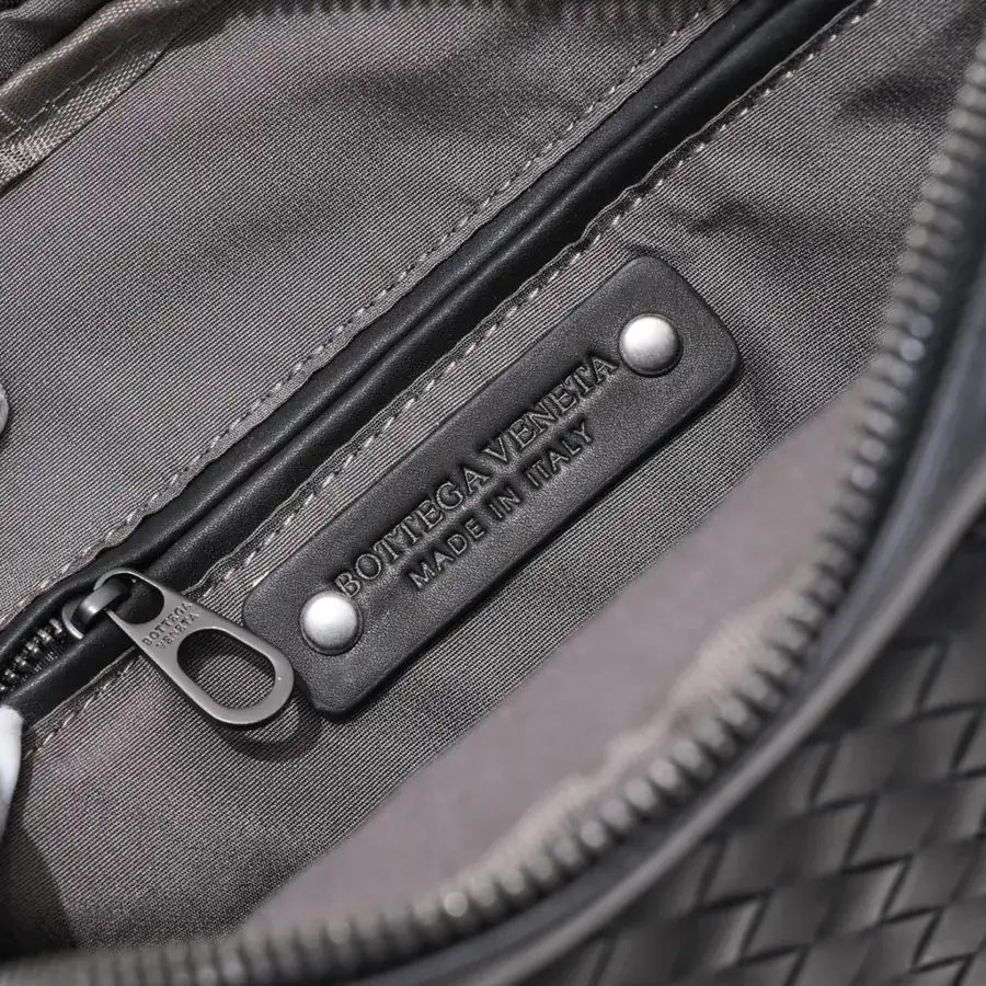 BV Latest Men's Crossbody Bag Premium Quality