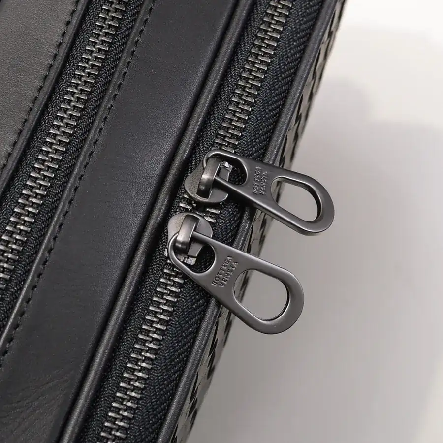 BV Latest Men's Crossbody Bag Premium Quality