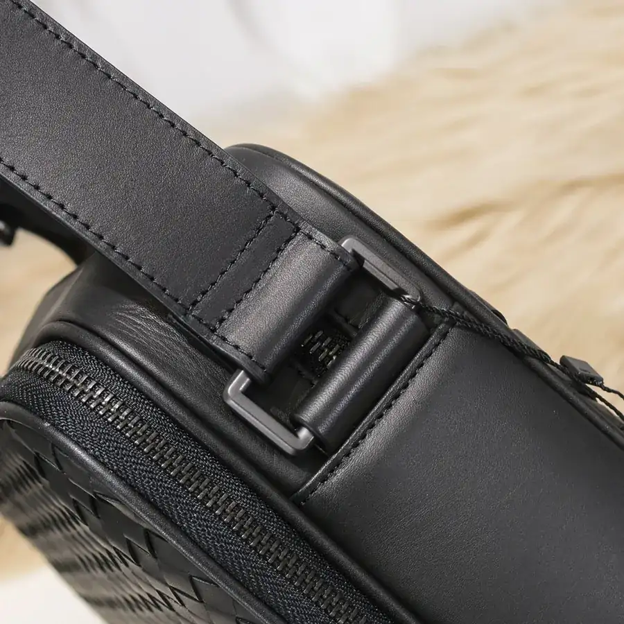 BV Latest Men's Crossbody Bag Premium Quality