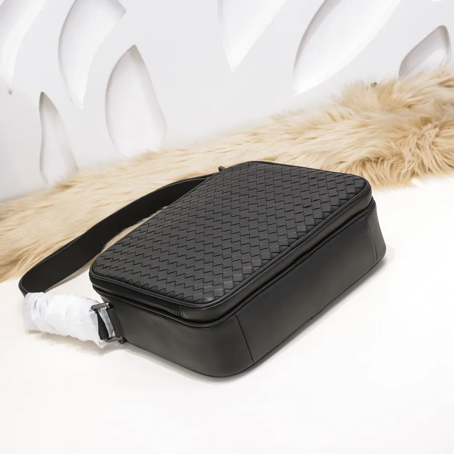 BV Latest Men's Crossbody Bag Premium Quality