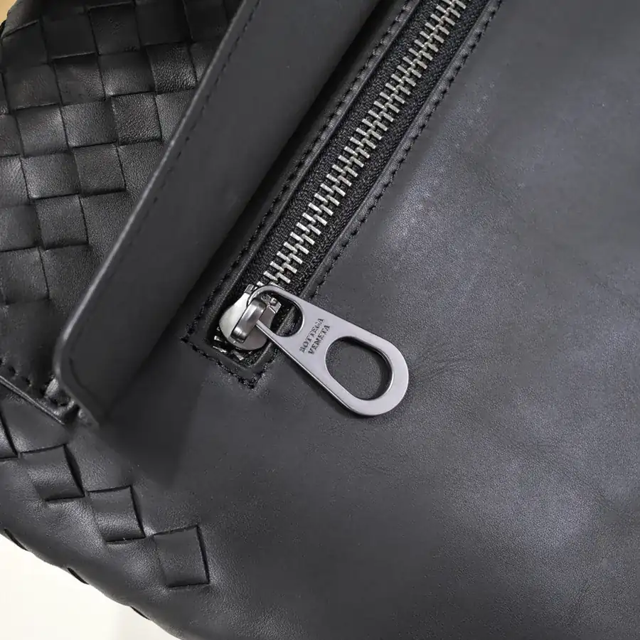 BV Latest Men's Crossbody Bag Premium Quality