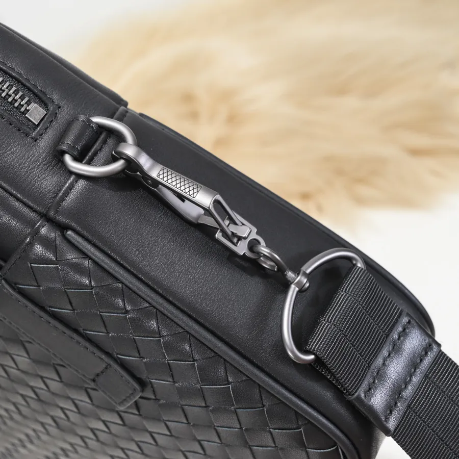 BV Latest Men's Crossbody Bag Premium Quality