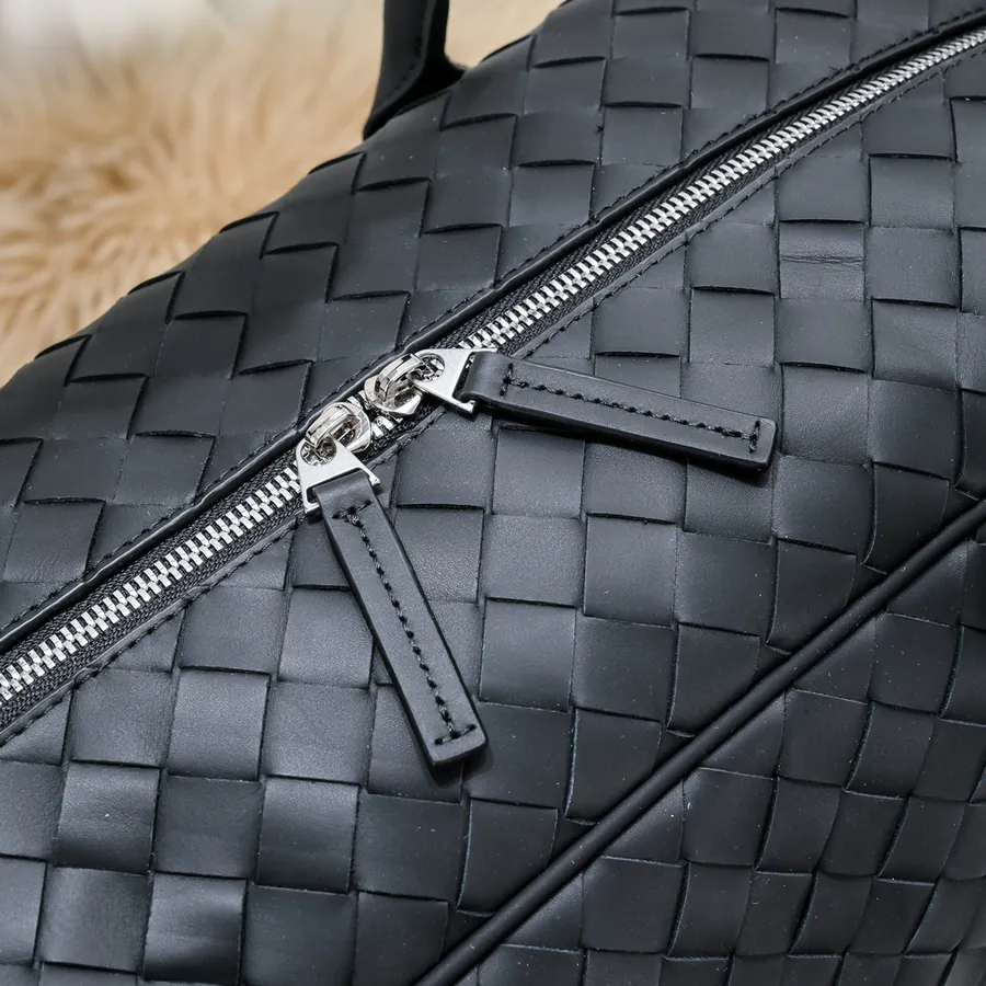 BV Latest Men's Travel Tote Premium Quality