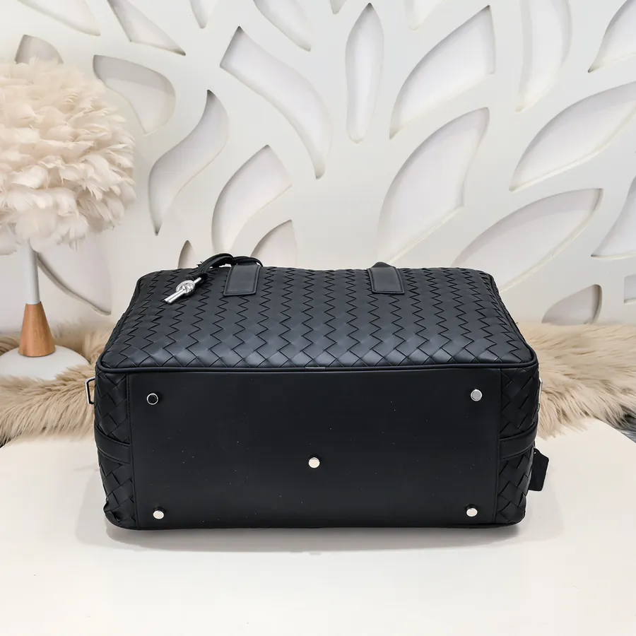 BV Latest Men's Travel Tote Premium Quality