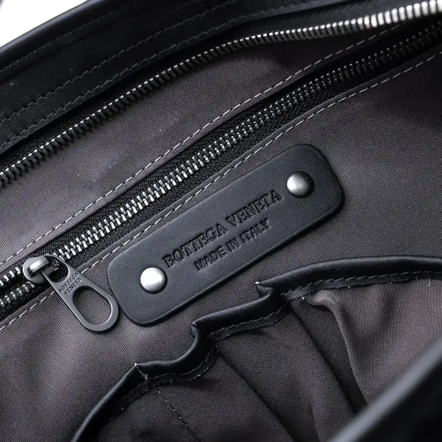 BV New Men's Briefcase Premium Leather, Elegant Design