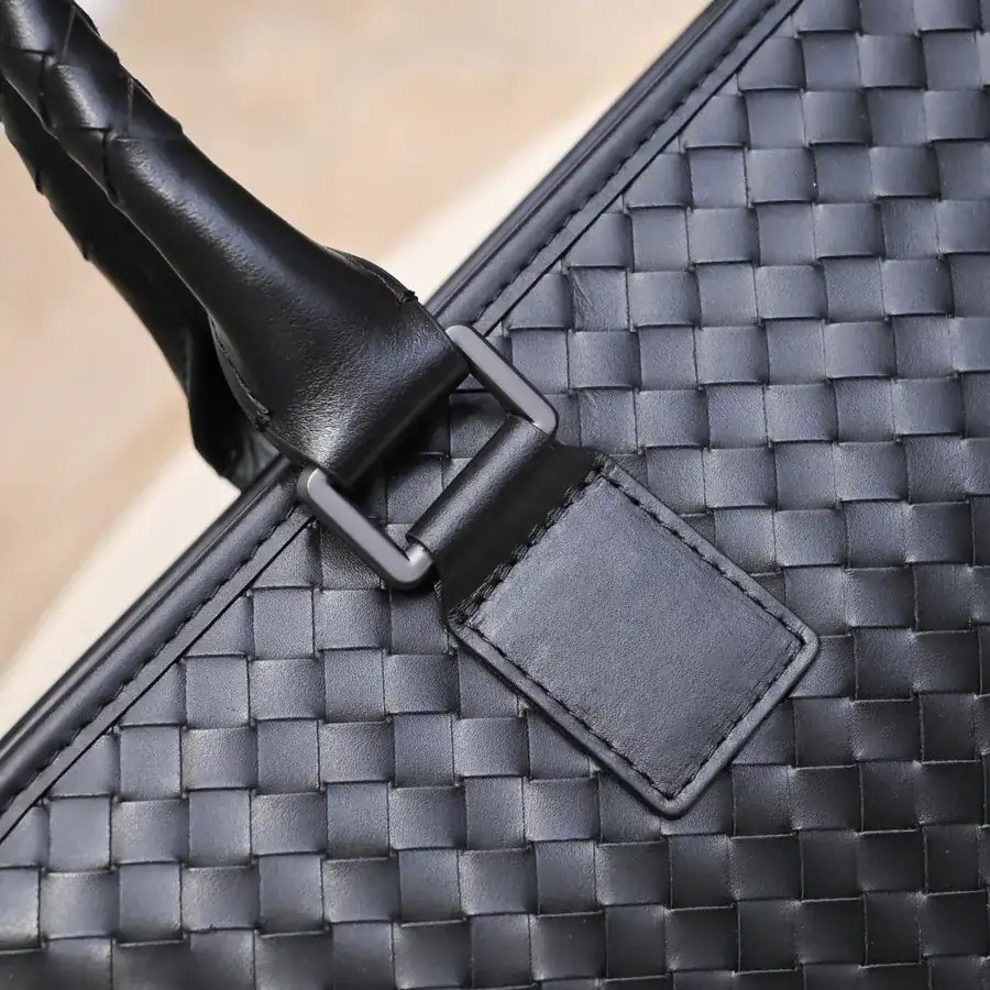 BV Latest Men's Briefcase Premium Leather, Elegant Design