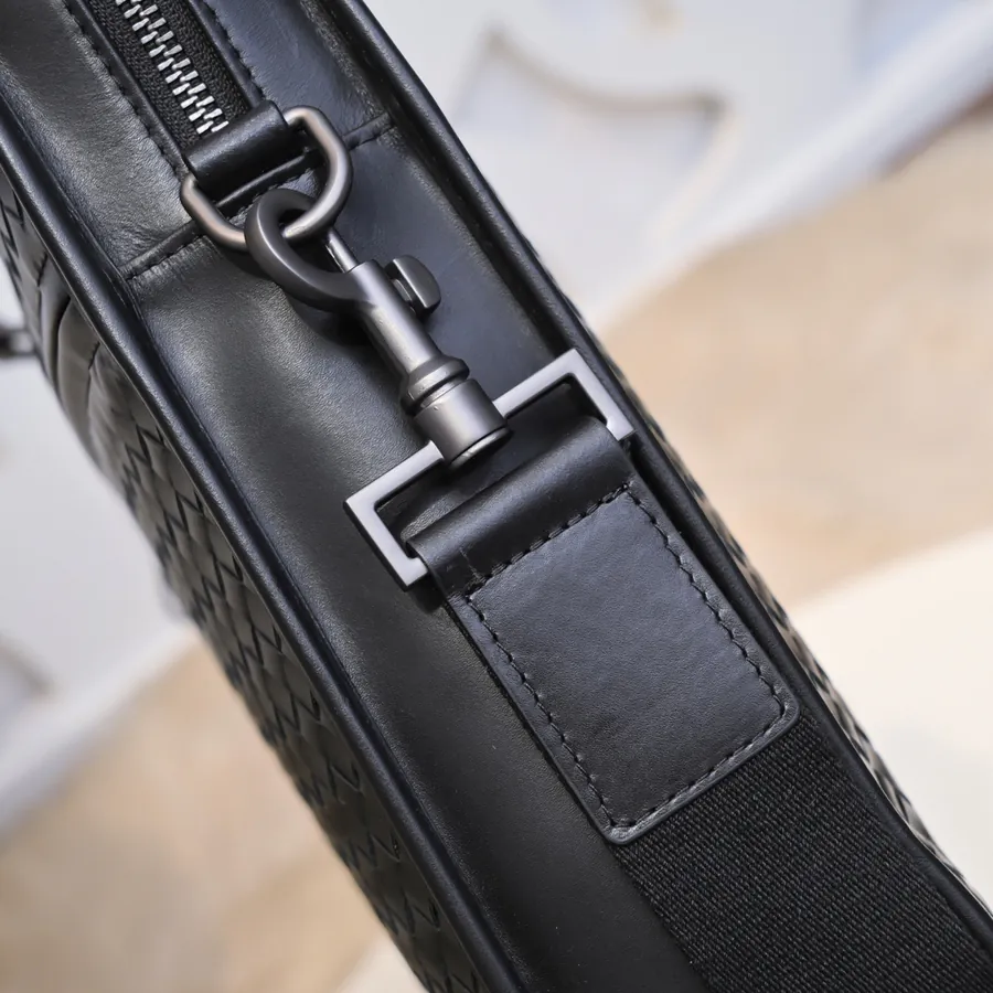 BV Latest Men's Briefcase Premium Leather, Elegant Design