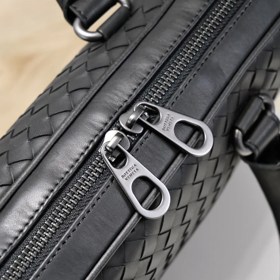 BV Latest Men's Briefcase Premium Leather, Elegant Design