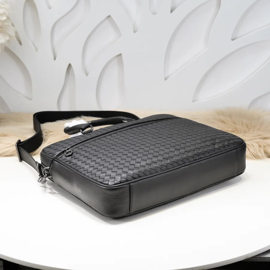 BV Latest Men's Briefcase Premium Leather, Elegant Design