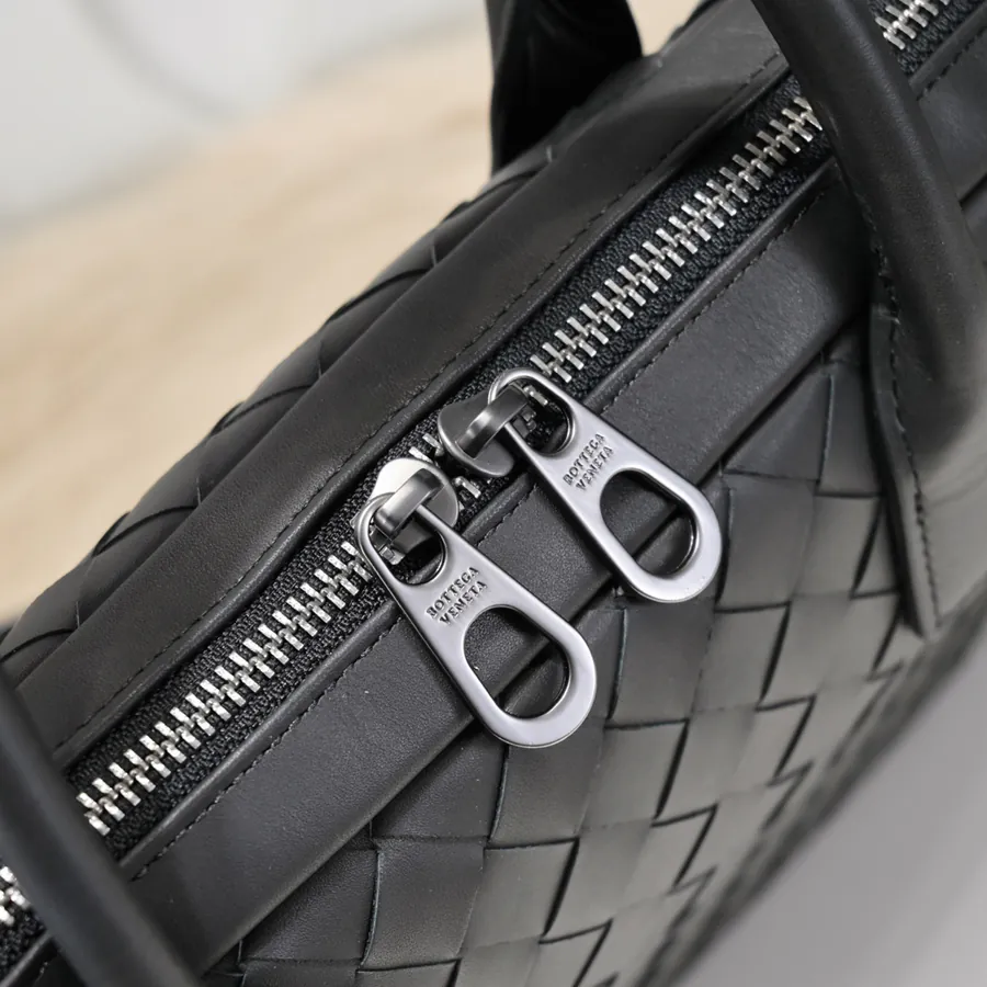 BV Latest Men's Briefcase Premium Leather, Elegant Design