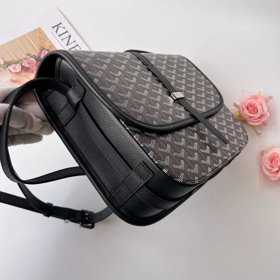 Belvédère Satchel Classic Minimalist Design