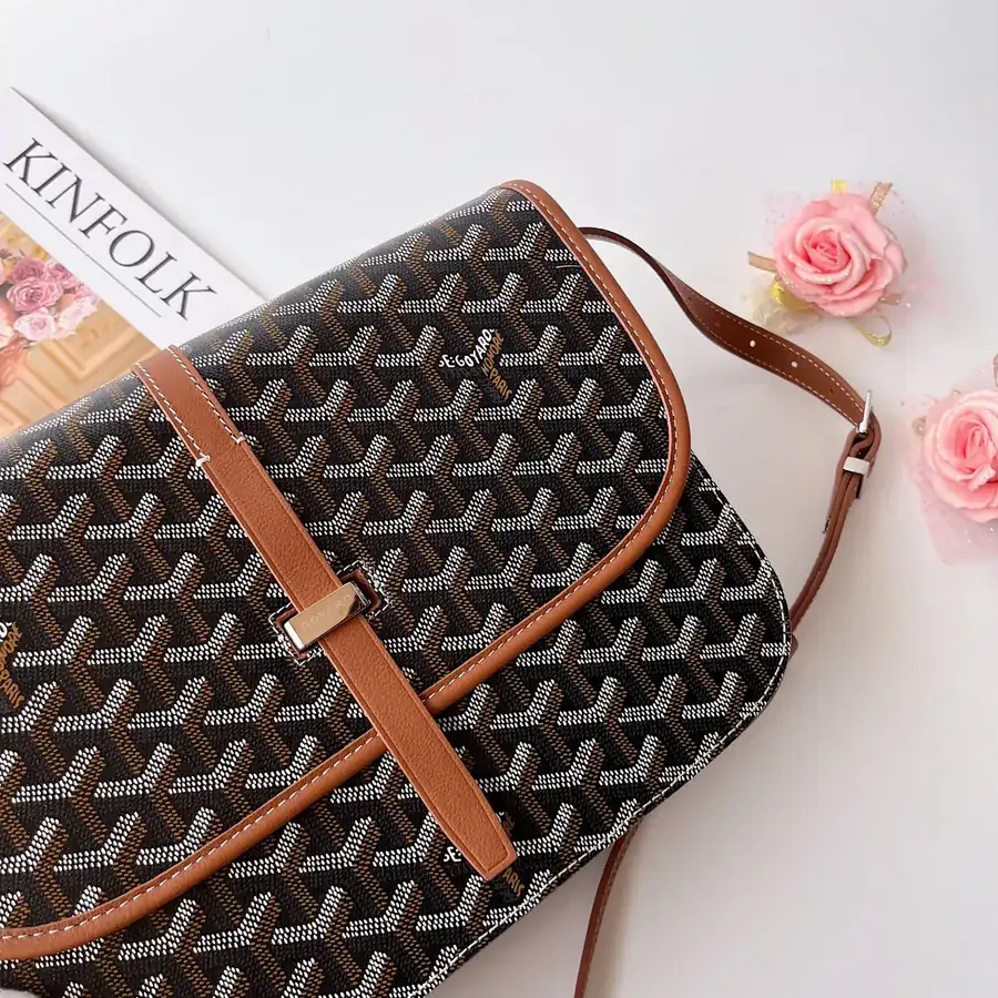 Belvédère Satchel Classic Minimalist Design