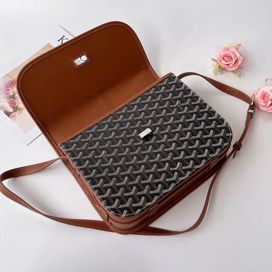 Belvédère Satchel Classic Minimalist Design