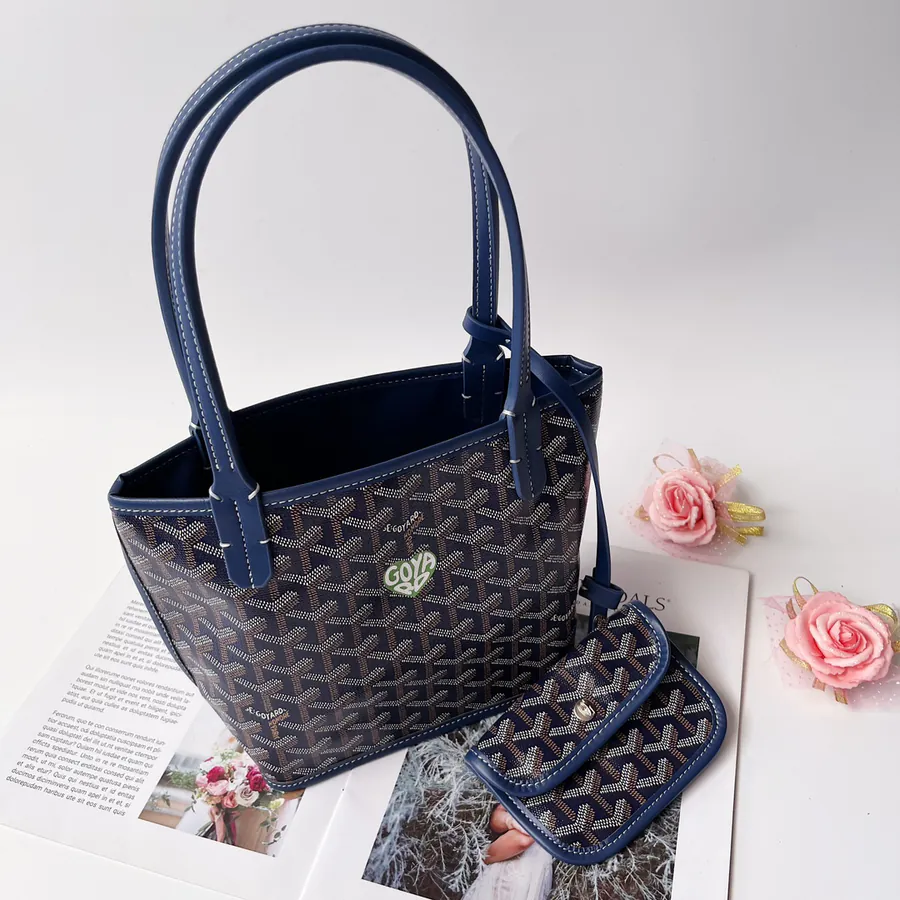 P 200 Mini Shopping Bag Dog Tooth Design, Trendy & Versatile
