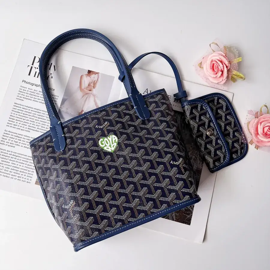 P 200 Mini Shopping Bag Dog Tooth Design, Trendy & Versatile