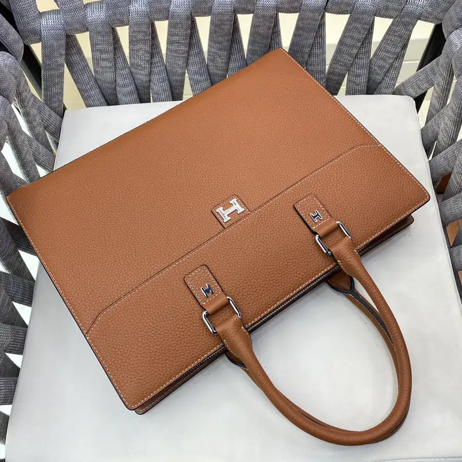 H Brand Casual Handbag Premium Leather, Detachable Handle, Functional Design