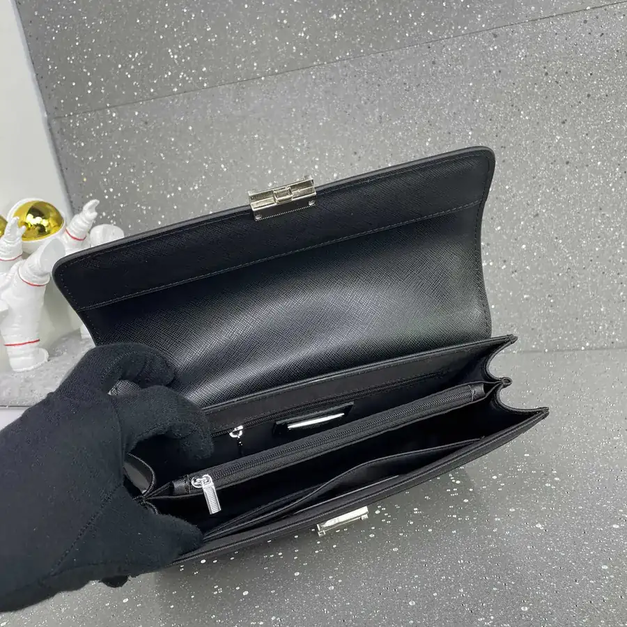 LV Original New Style Men's Handbag Premium Elegance